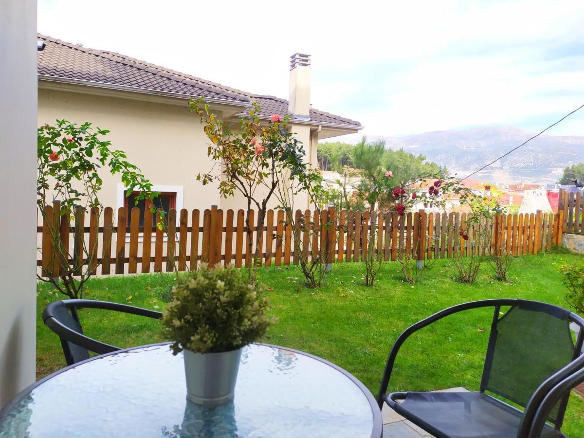 Lily'S Apartment Ioannina Exterior foto